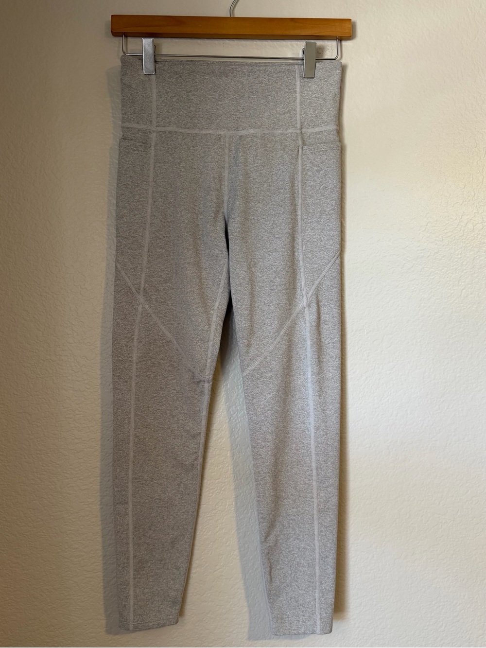 JoyLab Heather Gray Pocket Leggings Size Small High Rise Athletic Workout Yoga